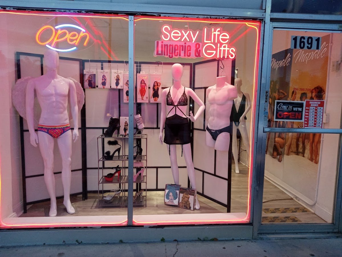 Sexy Life Lingerie & Adult Store in North Miami Beach